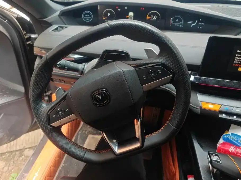 Changan UNI-V 1.5T Deluxe Sport 2024 — фото 15