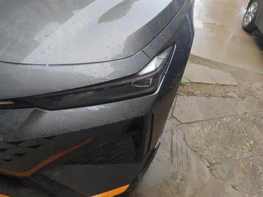 Changan UNI-V 1.5T Deluxe Sport 2024 — фото 5