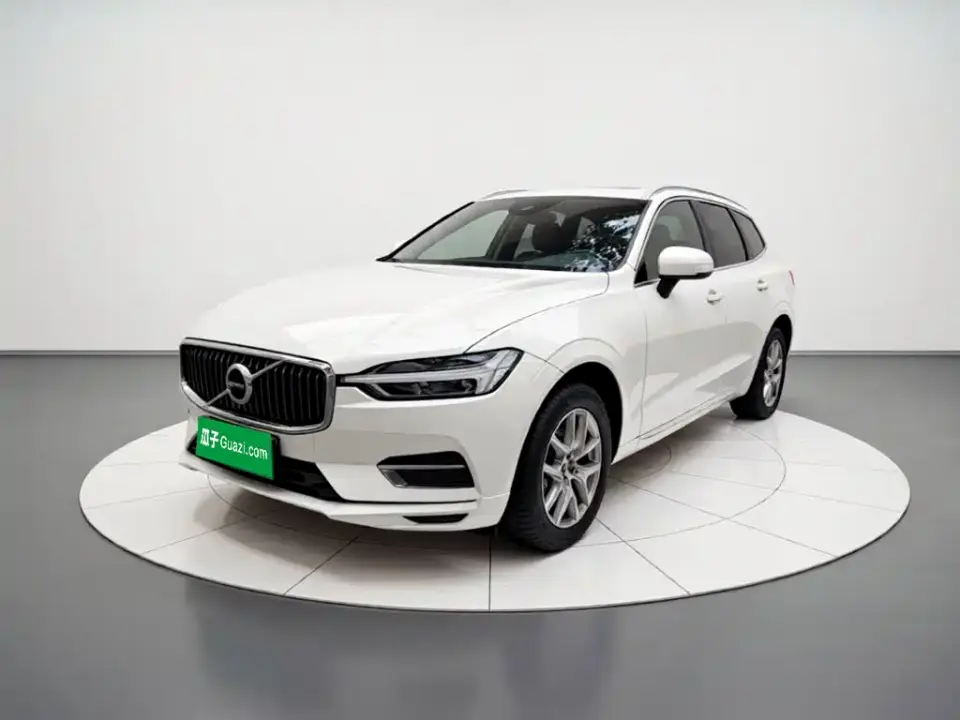 Volvo XC60 T5 AWD Momentum 2021