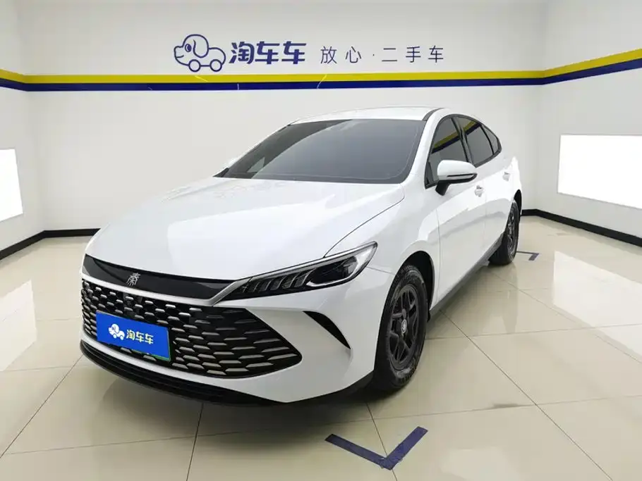 BYD Qin PLUS DM-i Smart Drive 55KM Leader 2025