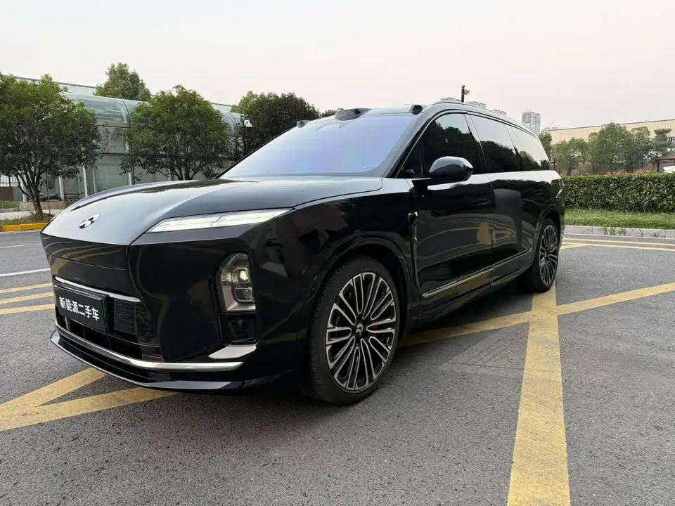 NIO ES8 Base Model 2026