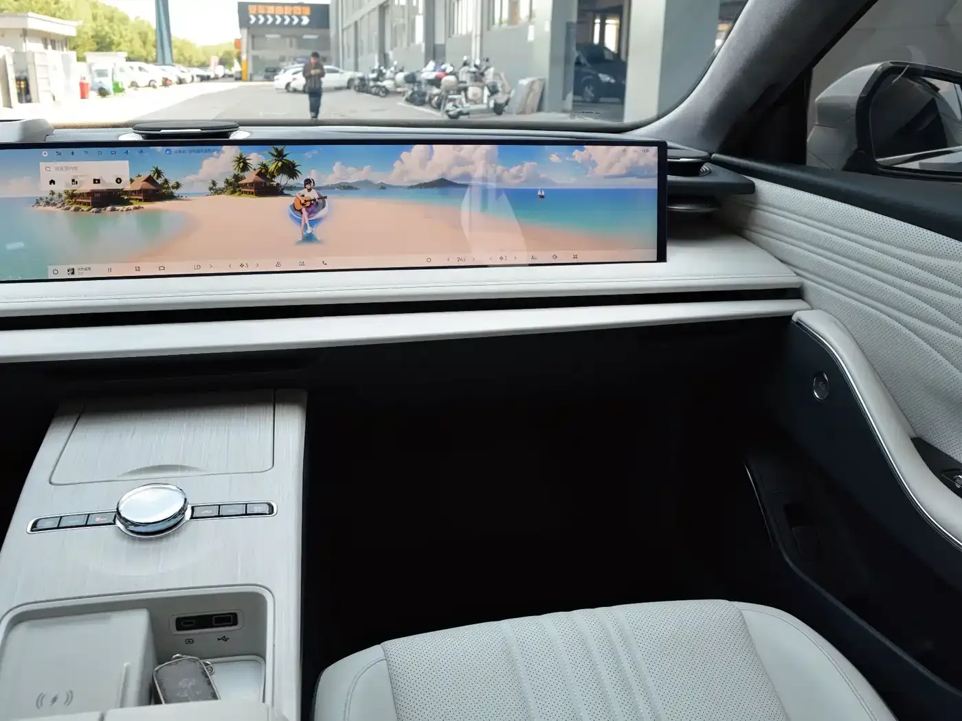 Geely Galaxy Galaxy E8 550km RWD MAX 2024 — фото 12