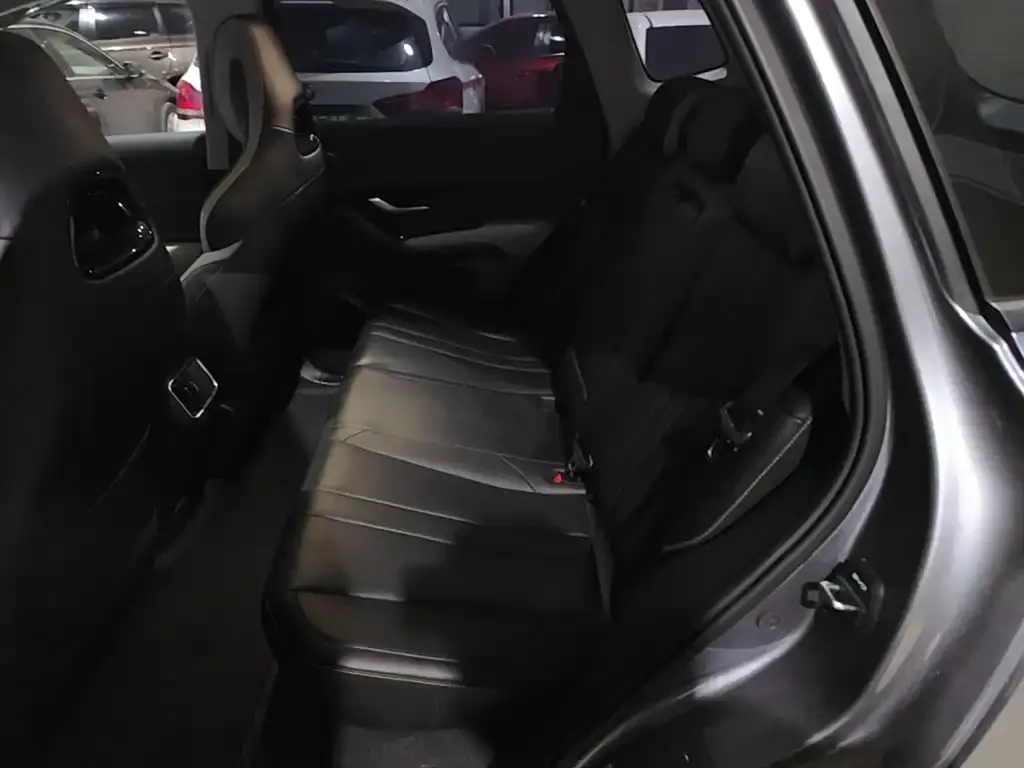 BYD Seal 05 DM-i DM-i 115KM Honor 2025 — фото 19