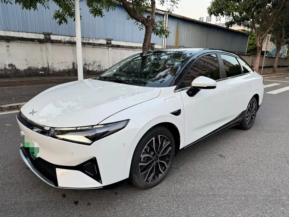 XPeng P5 Model 460E+ 2022
