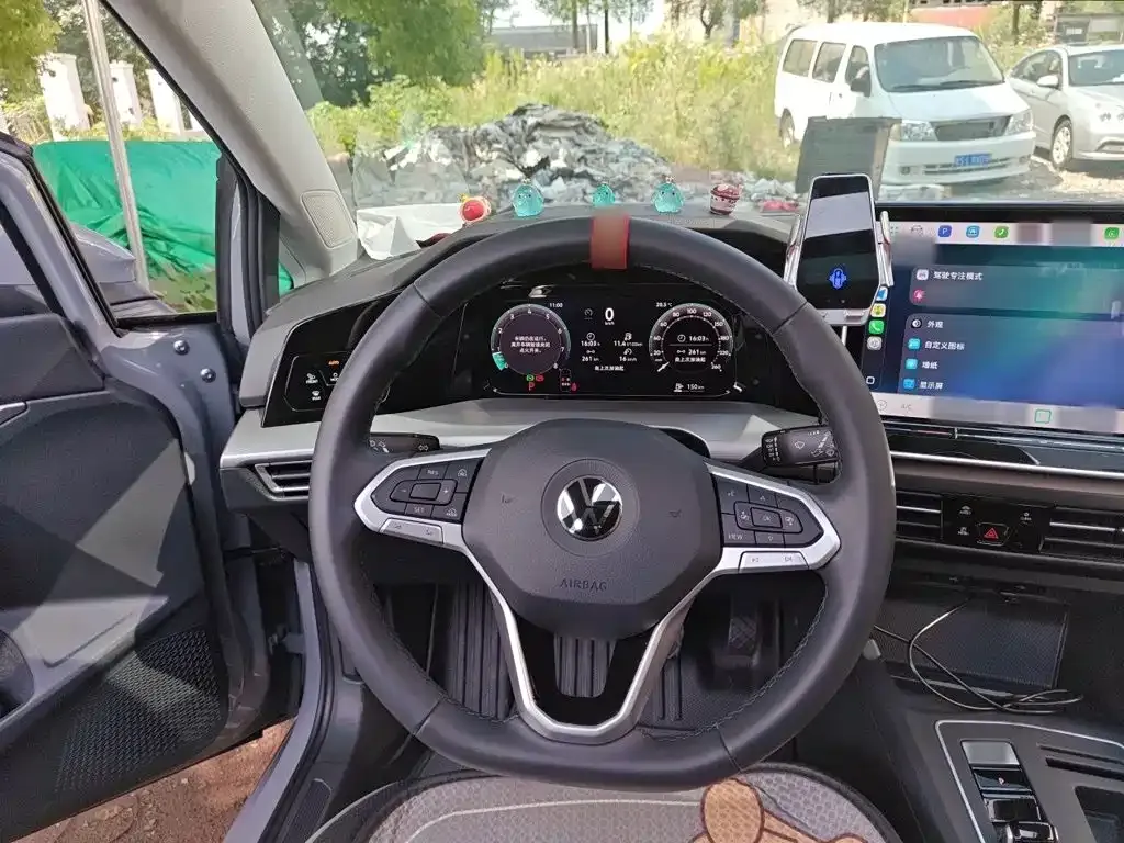 Volkswagen Golf Facelift 300TSI Pro 2025 — фото 11