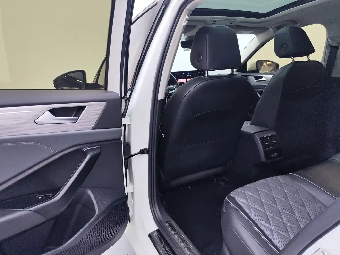 Volkswagen Sagitar 280TSI DSG Surpass Plus Edition 2022 — фото 7