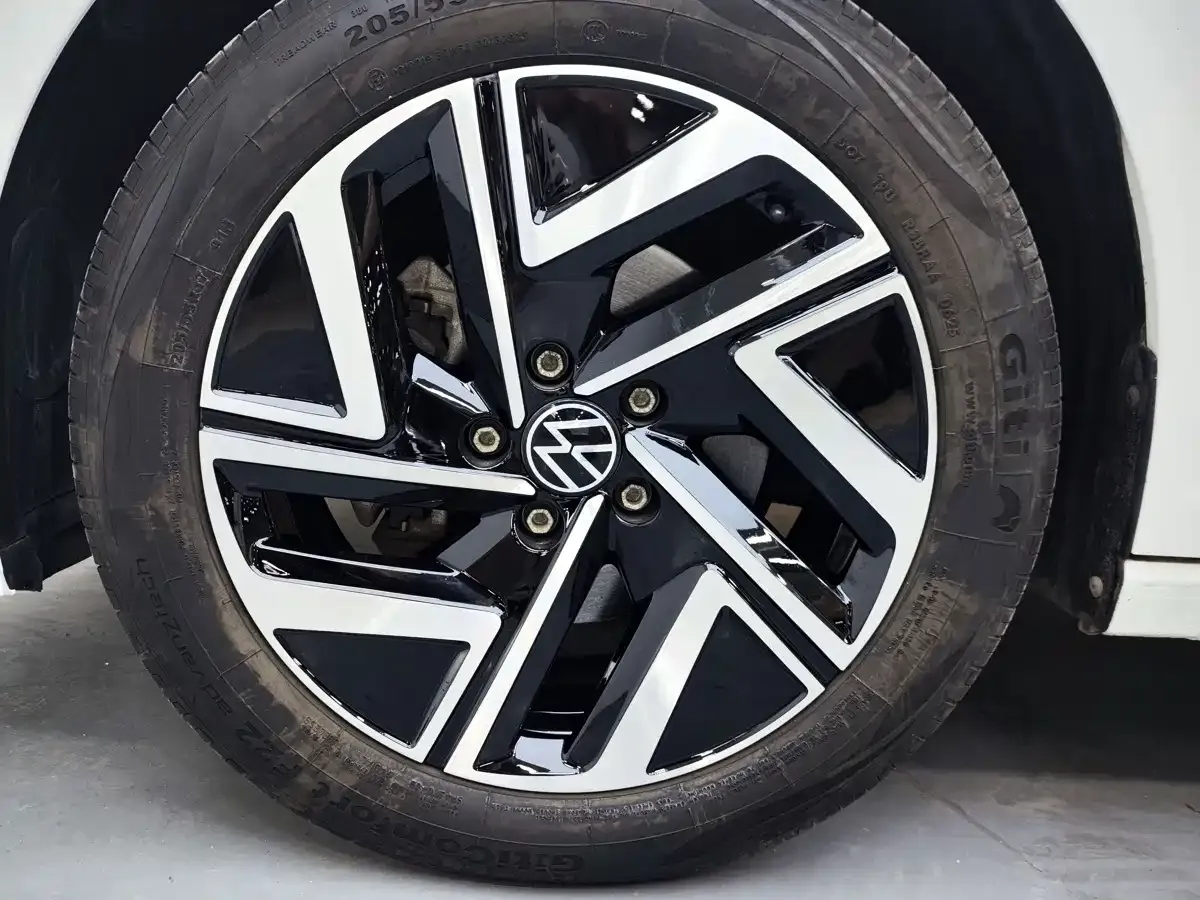 Volkswagen Sagitar 280TSI DSG Surpass Plus Edition 2022 — фото 16