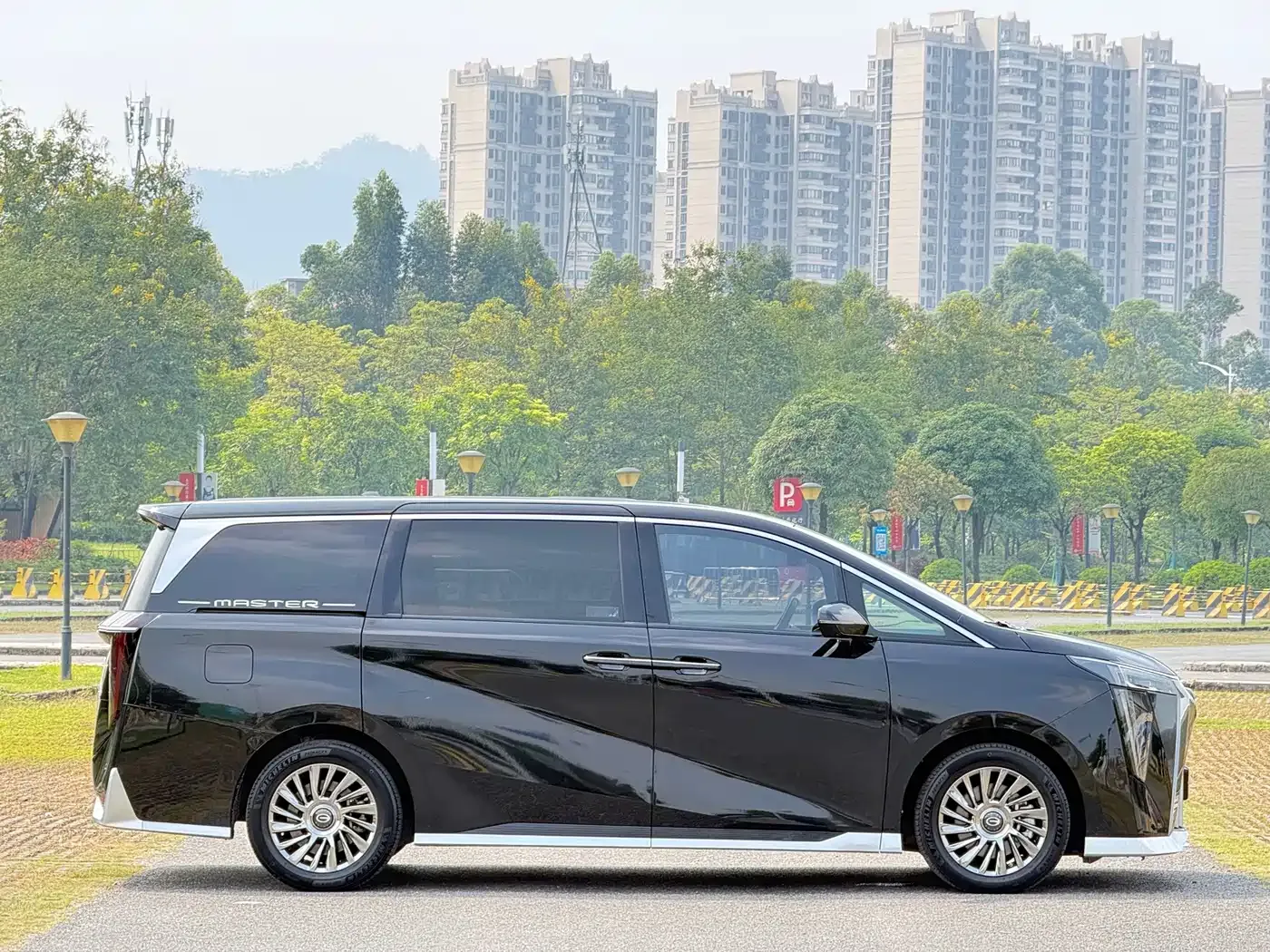 GAC Trumpchi M8 Model Master Series 400T Ultimate Edition 2023 — фото 7