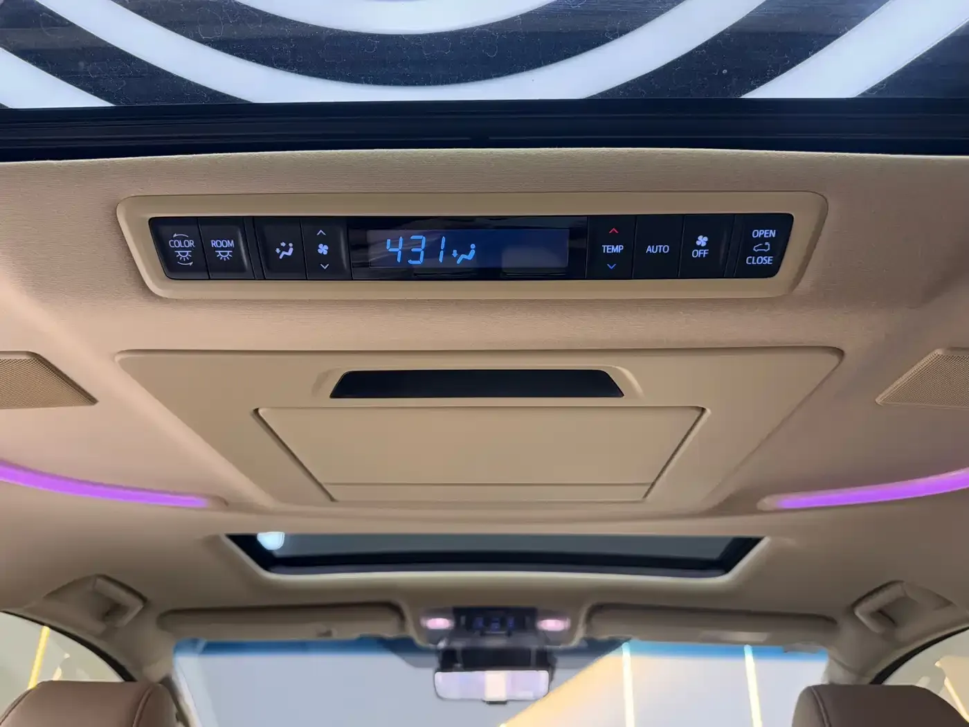 Toyota Vellfire Crown Hybrid 2.5L HV Premium Edition 2022 — фото 22