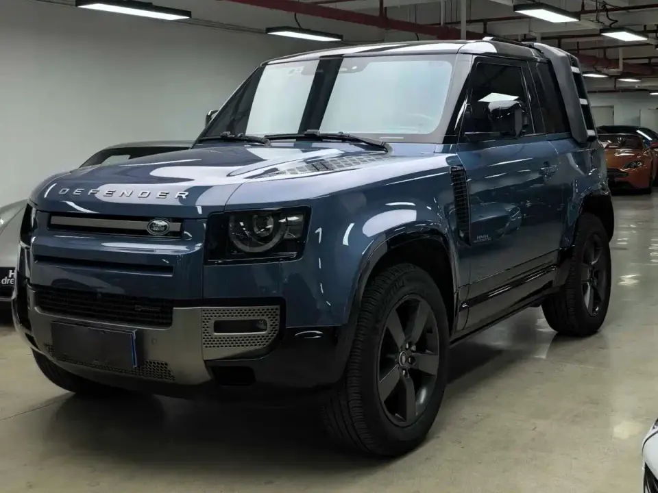 Land Rover Defender 90 2.0T P300 X-DYNAMIC HSE 2022
