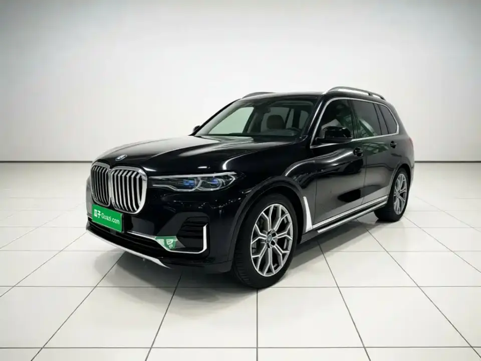 BMW X7 xDrive40i Leading Luxury Package 2022