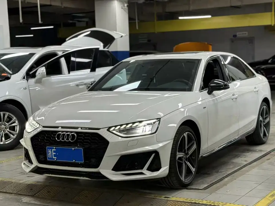 Audi A4L 40 TFSI Luxury Dynamic 2024