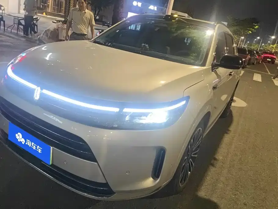 AITO Wenjie AITO M7 1.5T Smart AWD Max Edition 5-Seater 2023