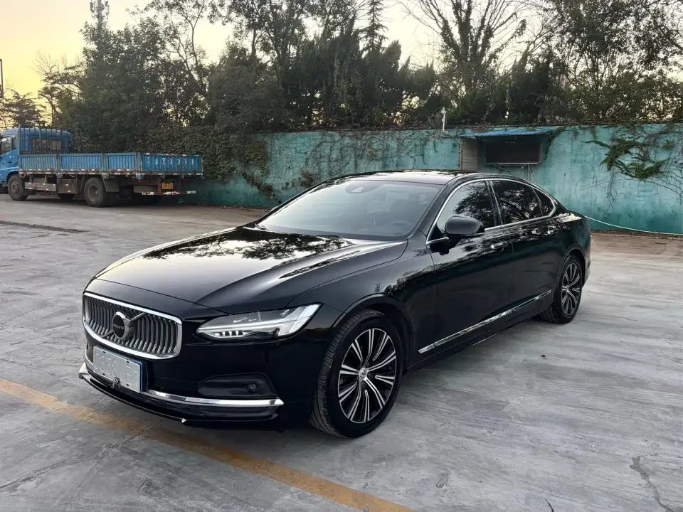 Volvo S90 Model B5 Inscription Luxury Edition 2020