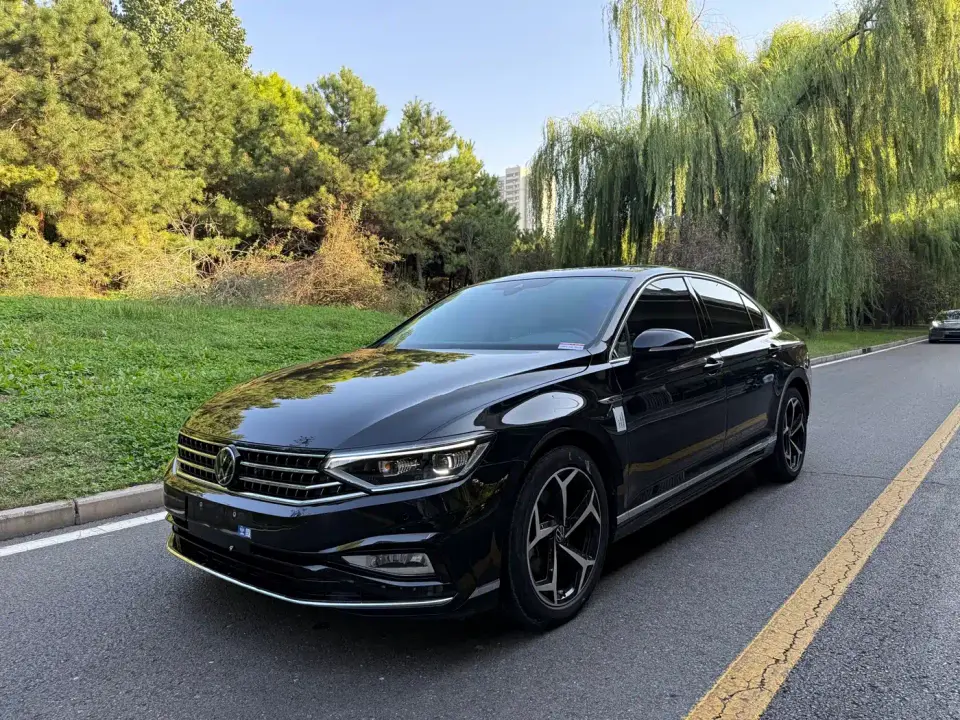 Volkswagen Magotan Model 2 Million Commemorative Edition 330TSI DSG Luxury 2023
