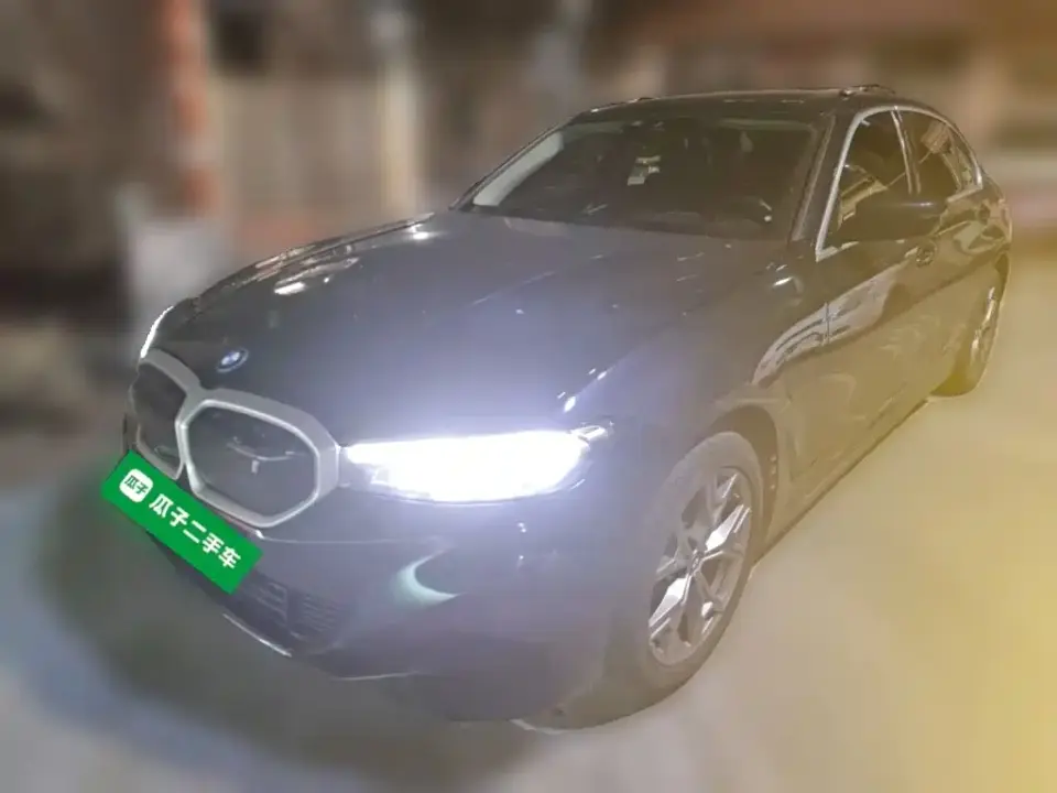 BMW i3 eDrive 35 L 2024