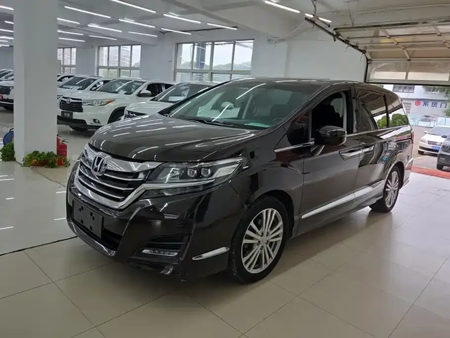 Honda Elysion 2.4L Classic 2019
