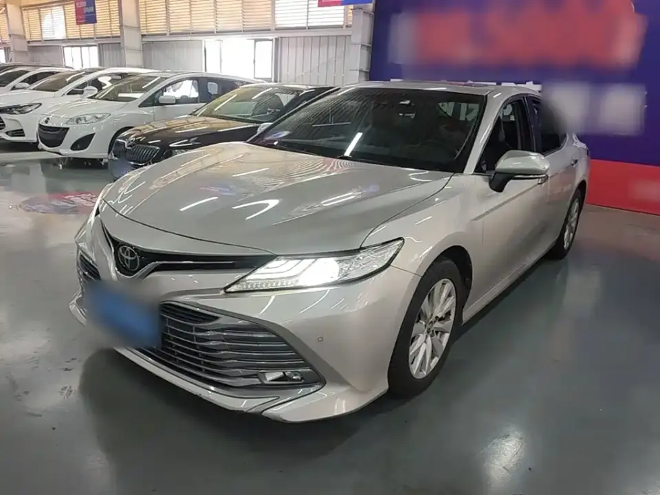 Toyota Camry 2.0G Luxury Edition China VI 2020