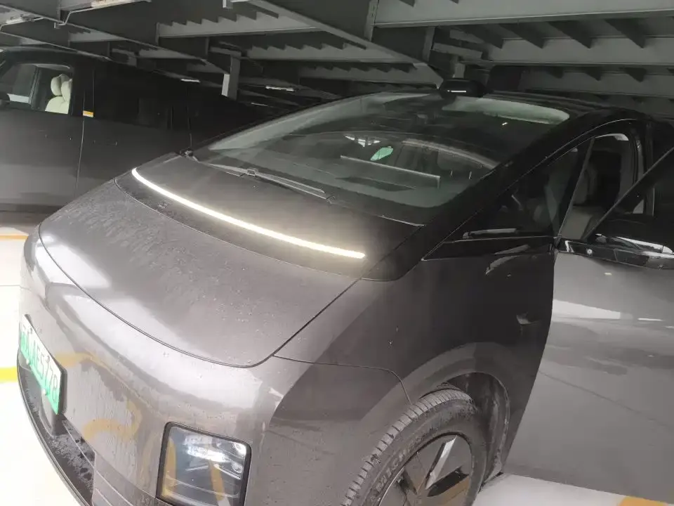 Li Auto MEGA Ultra 2024