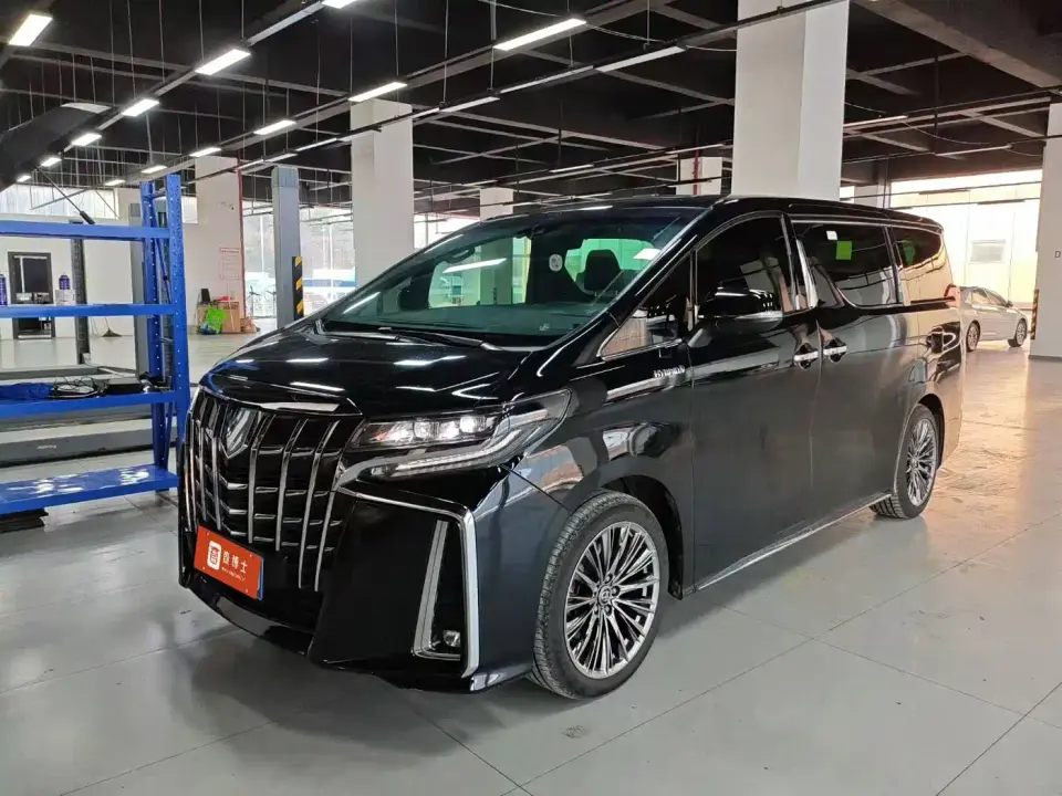 Toyota Alphard Hybrid 2.5L Ultimate 2022