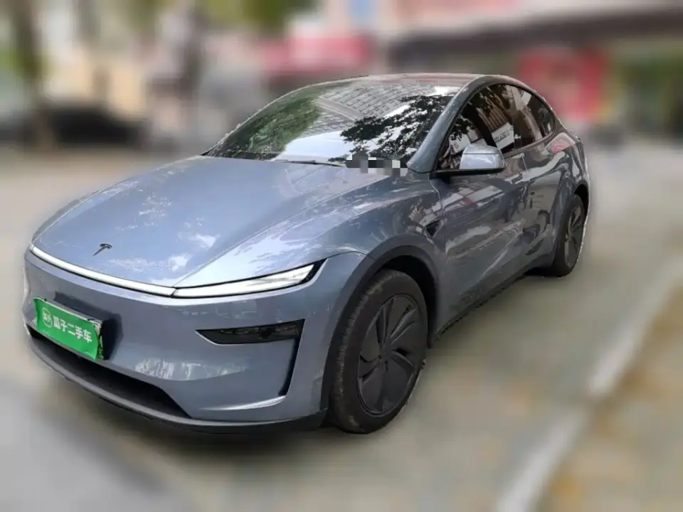 Tesla Model Y Rear-Wheel Drive 2026