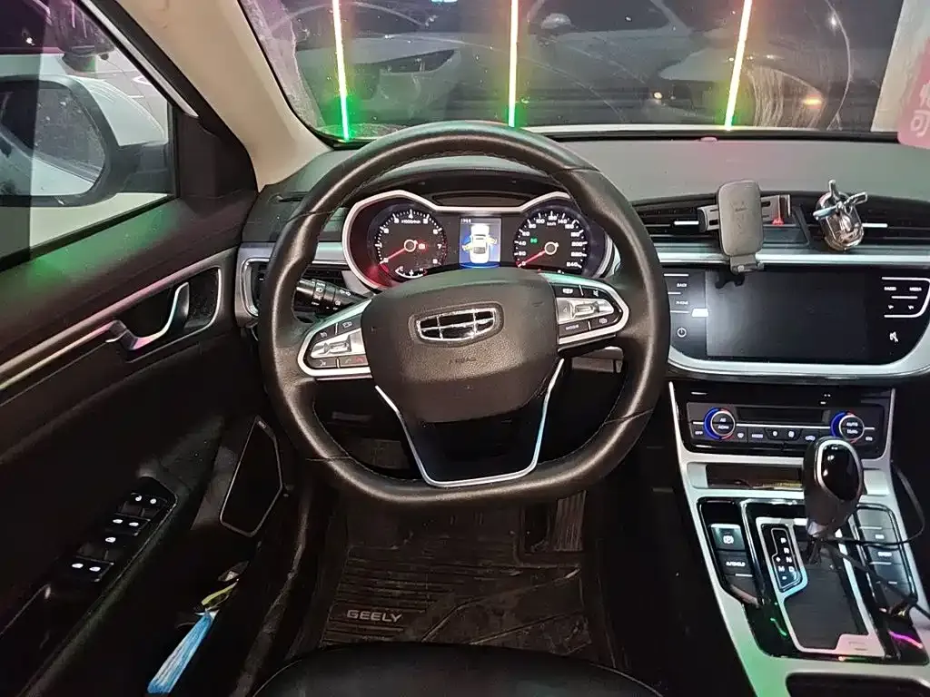 Geely Emgrand GL 1.4T CVT Elite Smart Enjoy Edition 2019 — фото 6