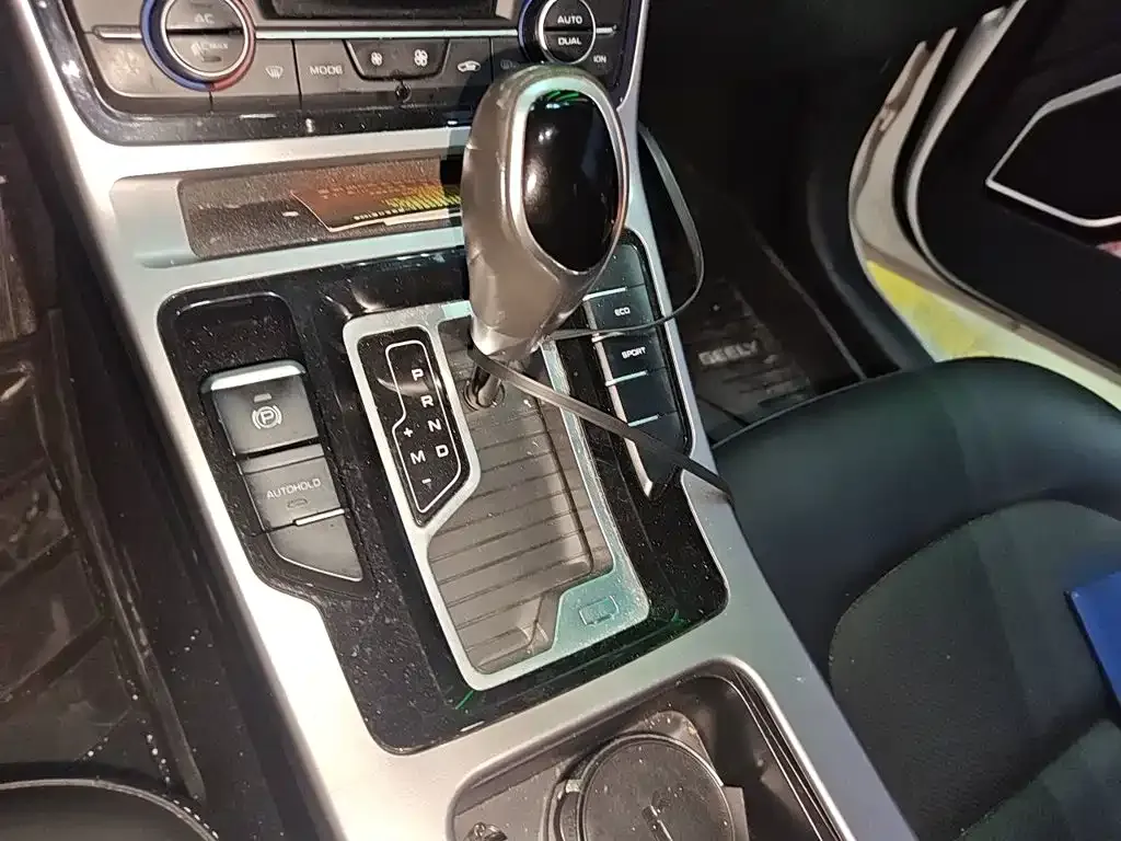Geely Emgrand GL 1.4T CVT Elite Smart Enjoy Edition 2019 — фото 10