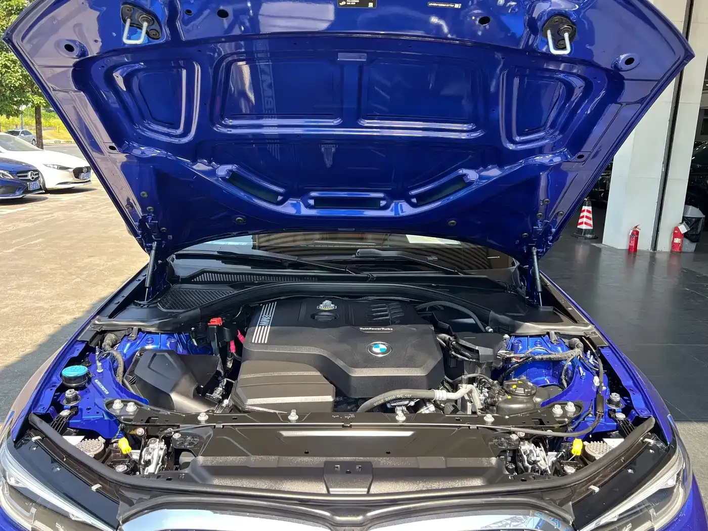 BMW 3 Series 325Li M Sport Package 2022 — фото 15