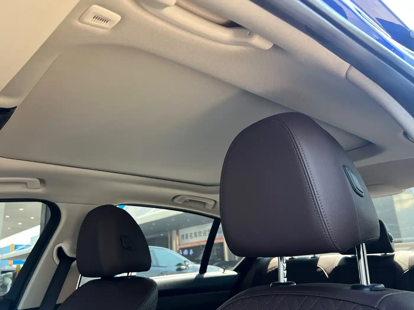 BMW 3 Series 325Li M Sport Package 2022 — фото 12