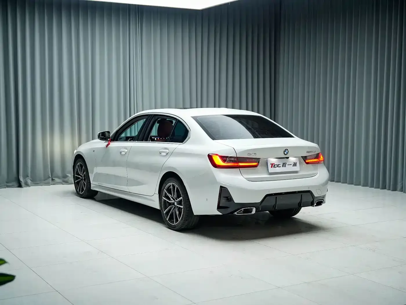 BMW 3 Series 325Li M Sport Package 2026 — фото 10