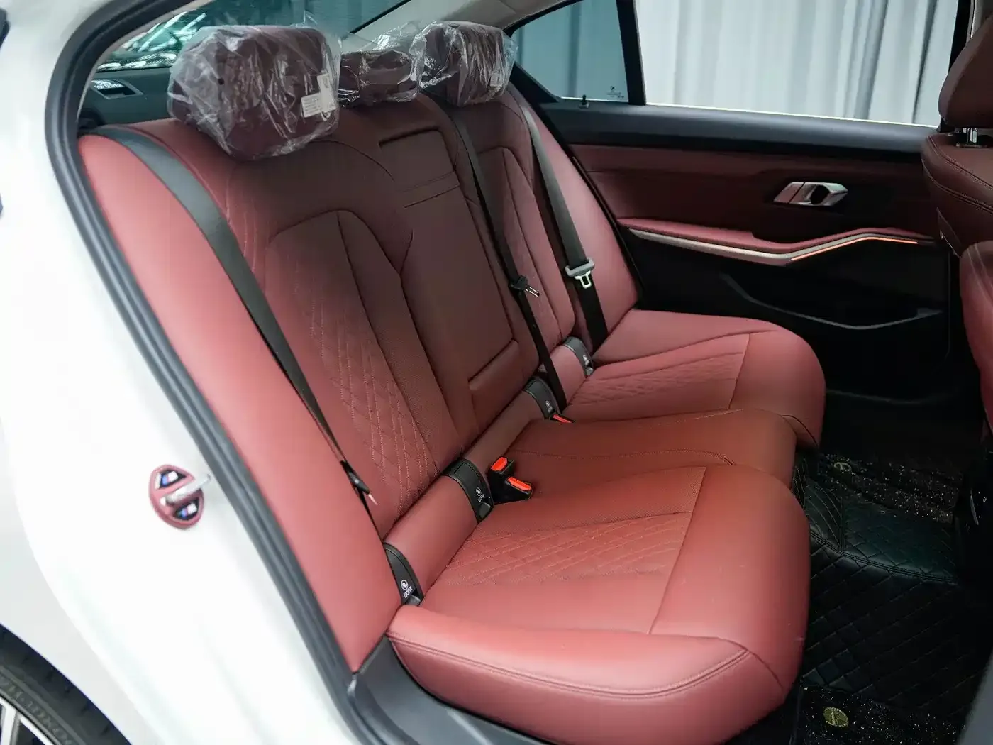 BMW 3 Series 325Li M Sport Package 2026 — фото 8