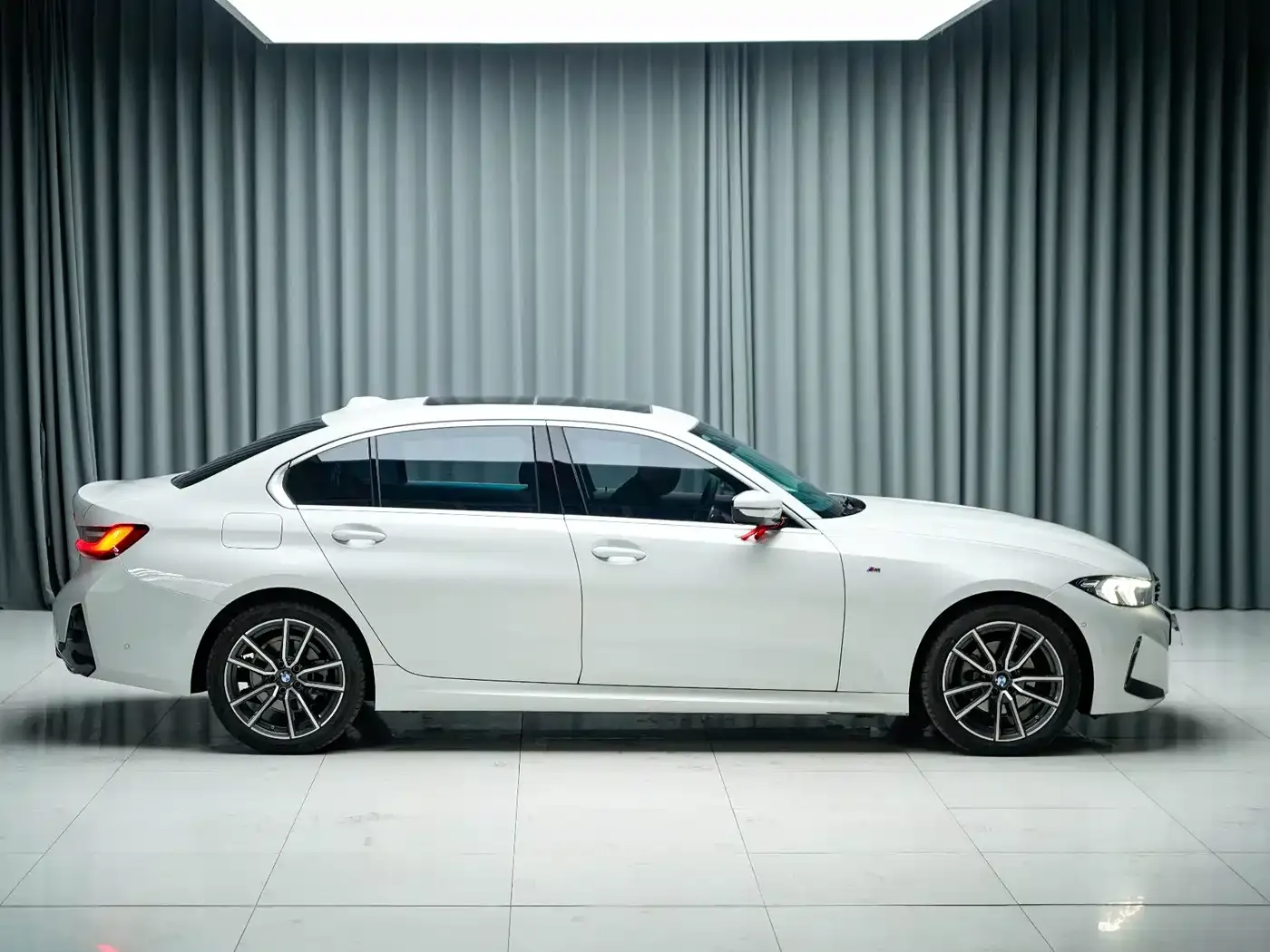 BMW 3 Series 325Li M Sport Package 2026 — фото 4