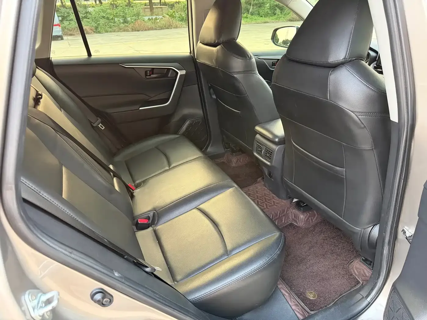 Toyota RAV4 Rongfang 2.0L CVT 2WD Urban Edition 2023 — фото 14
