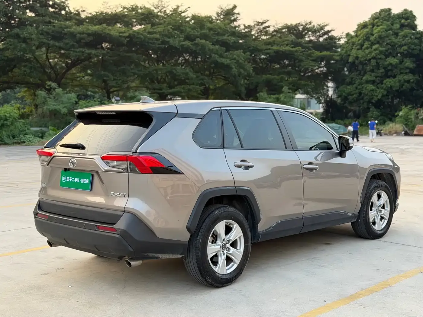 Toyota RAV4 Rongfang 2.0L CVT 2WD Urban Edition 2023 — фото 6