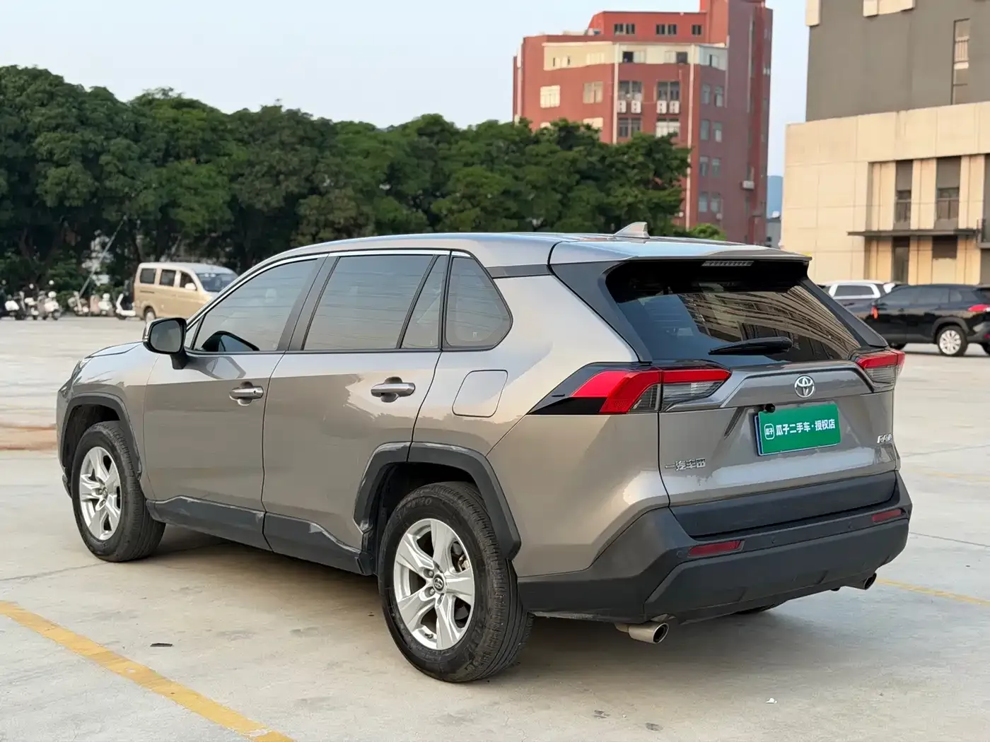 Toyota RAV4 Rongfang 2.0L CVT 2WD Urban Edition 2023 — фото 8