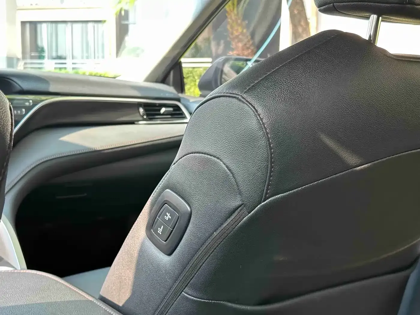 Toyota Camry 2.0G Luxury Edition 2023 — фото 25