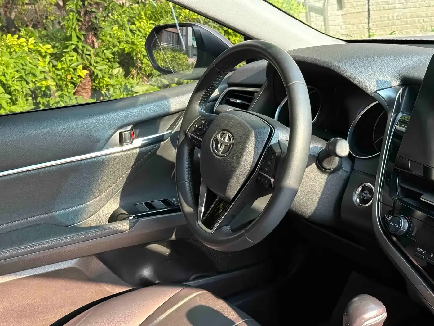 Toyota Camry 2.0G Luxury Edition 2023 — фото 28