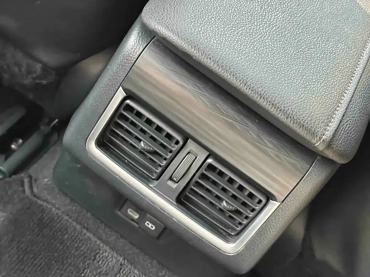 Toyota Camry 2.0G Luxury Edition 2023 — фото 19