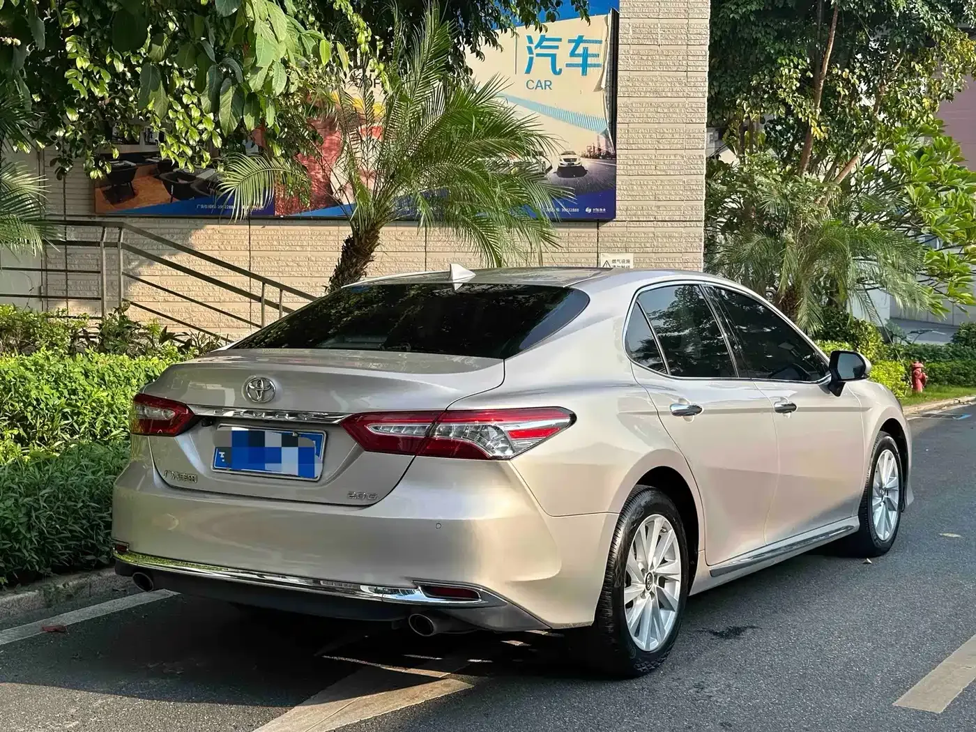 Toyota Camry 2.0G Luxury Edition 2023 — фото 5