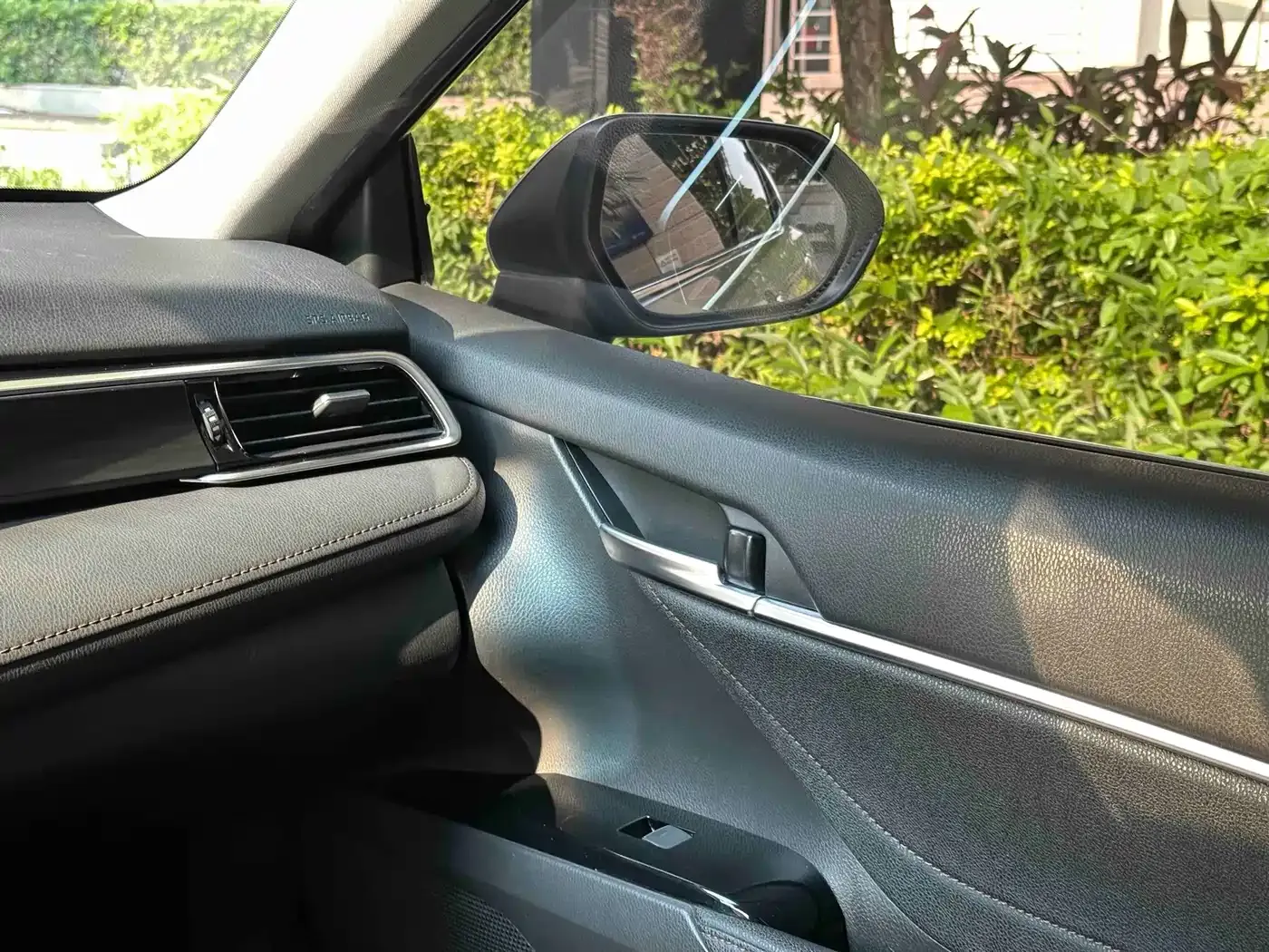 Toyota Camry 2.0G Luxury Edition 2023 — фото 14