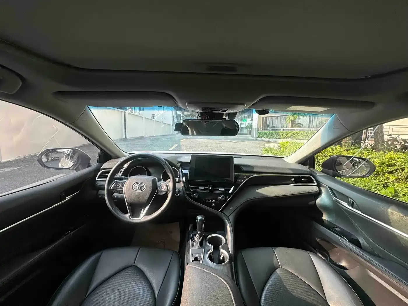Toyota Camry 2.0G Luxury Edition 2023 — фото 24