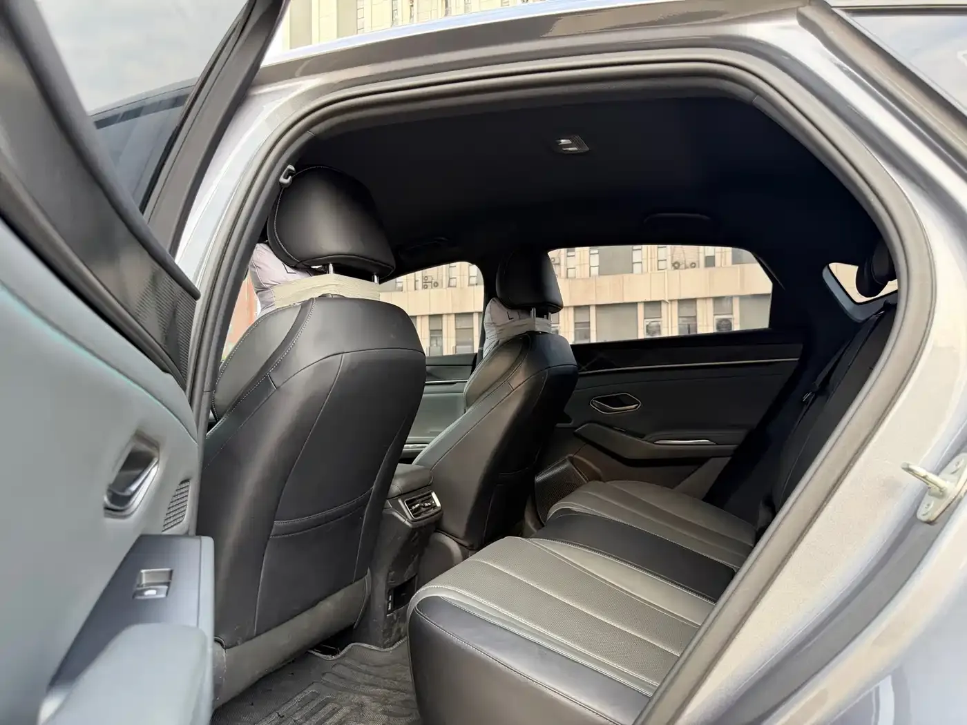 BYD Qin L DM-i 80KM Leading Edition 2024 — фото 8