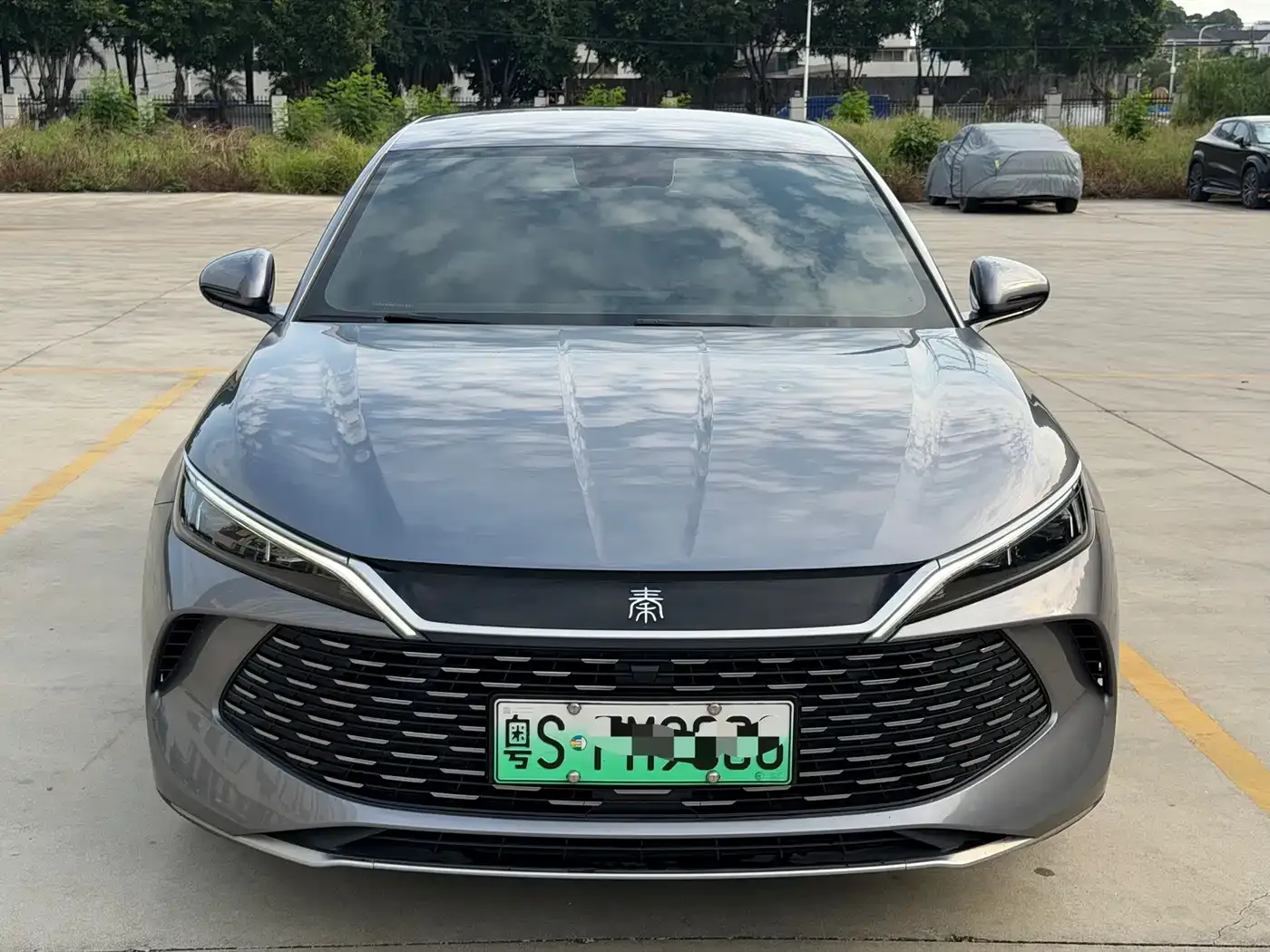 BYD Qin L DM-i 80KM Leading Edition 2024 — фото 2