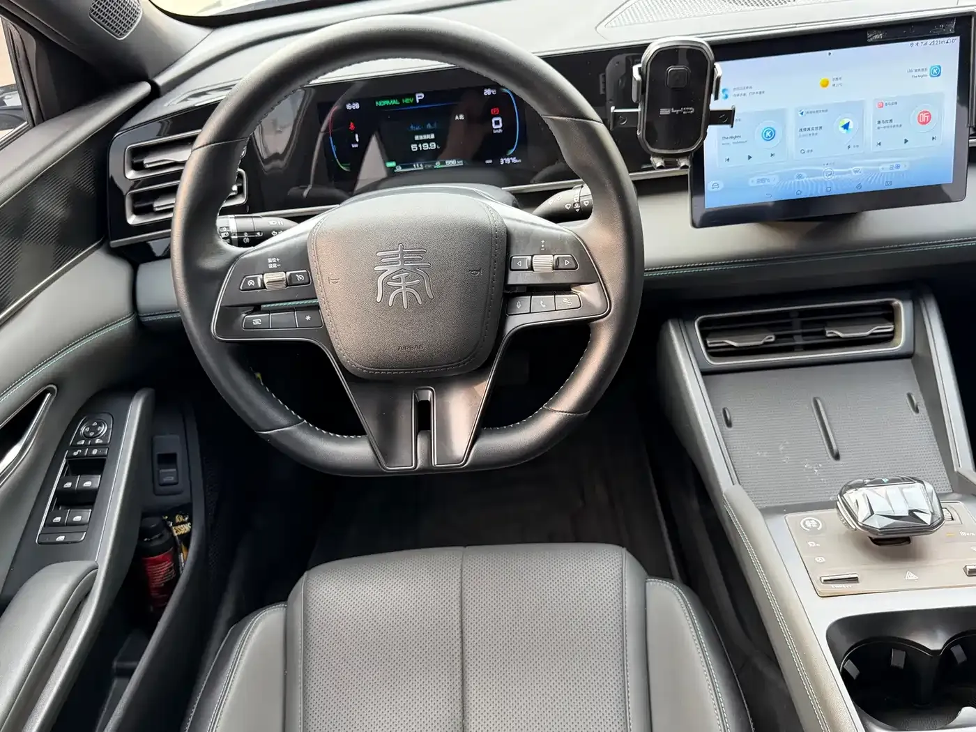 BYD Qin L DM-i 80KM Leading Edition 2024 — фото 19