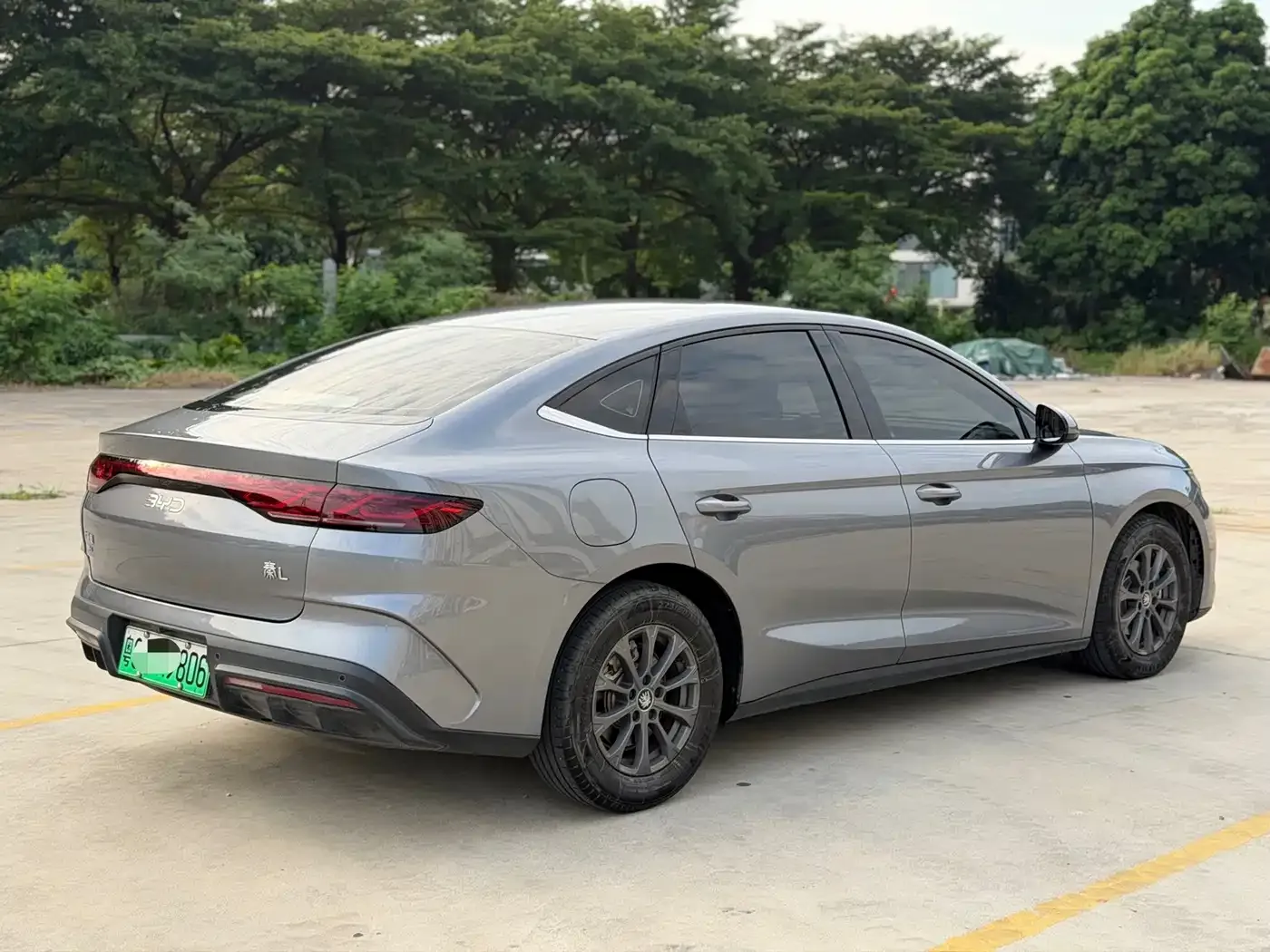 BYD Qin L DM-i 80KM Leading Edition 2024 — фото 6