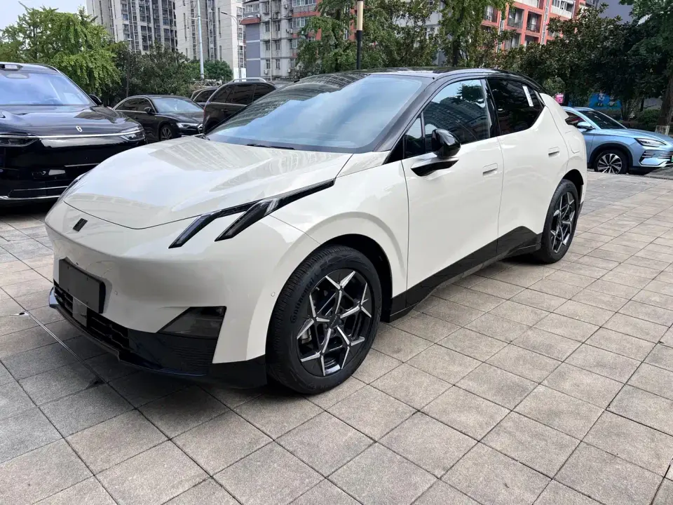 Lynk & Co Z20 530km RWD Max 2025