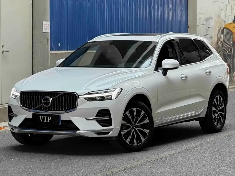 Volvo XC60 B5 AWD Smart Luxury Edition 2023