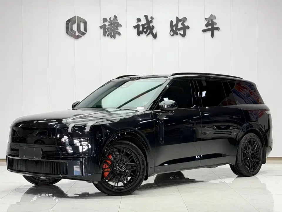 Lynk & Co 900 2.0T Ultra 2025
