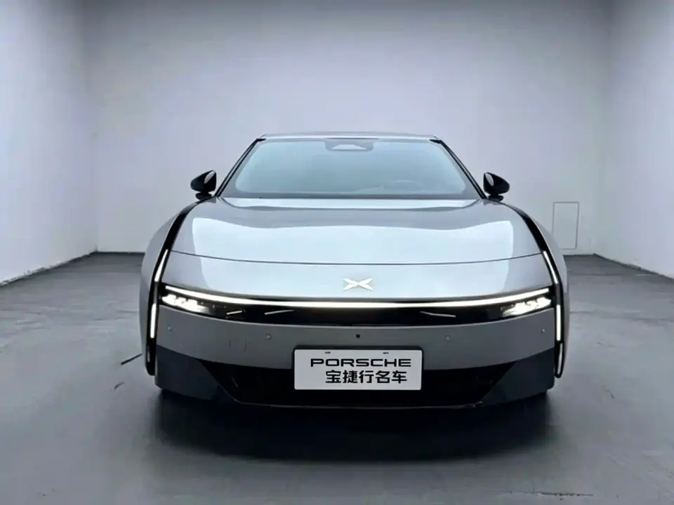 XPeng P7 702km Long Range Edition 2025
