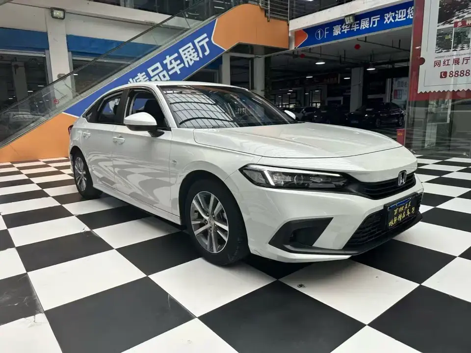 Honda Civic 180TURBO CVT Premium Edition 2023
